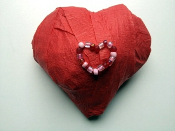 Valentine surprise- beautiful heart made of paper Valentine surprise- beautiful heart made of paper