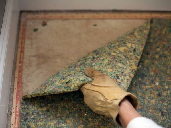How can you remove the carpet