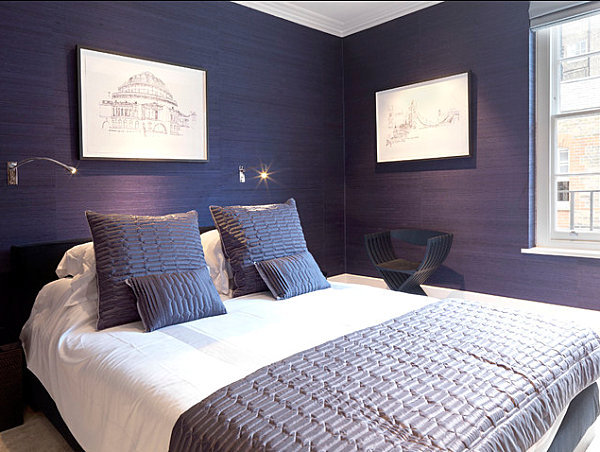 Wall colors in the bedroom, jump immediately apparent