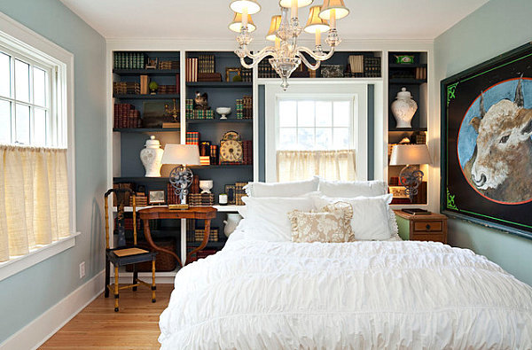 Wall colors in the bedroom, jump immediately apparent