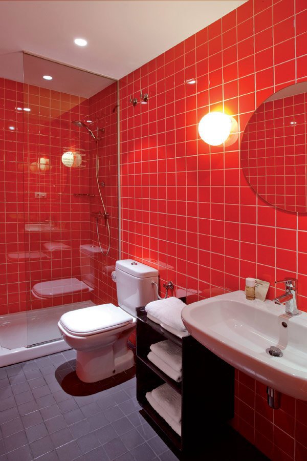 Holá the charm of the 60s: simple hotel located in Barcelona Chic