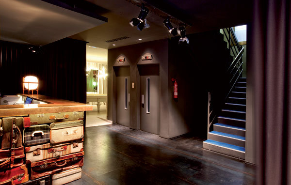 Holá the charm of the 60s: simple hotel located in Barcelona Chic