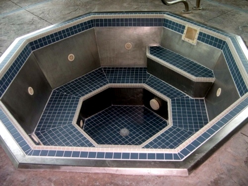 Versus epoxy cement mortar - what is the difference? Versus epoxy cement mortar - what is the difference?