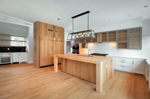 Küche - Wood flooring in the kitchen for a homely atmosphere