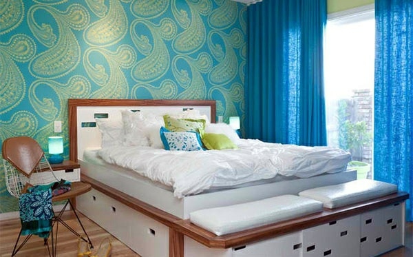 Bedroom colors ideas - blue and bright lime green
