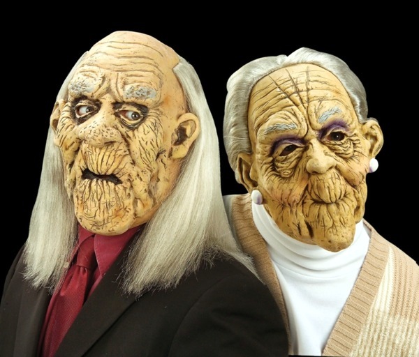 Halloween masks vervollständiegen your solemn outfit