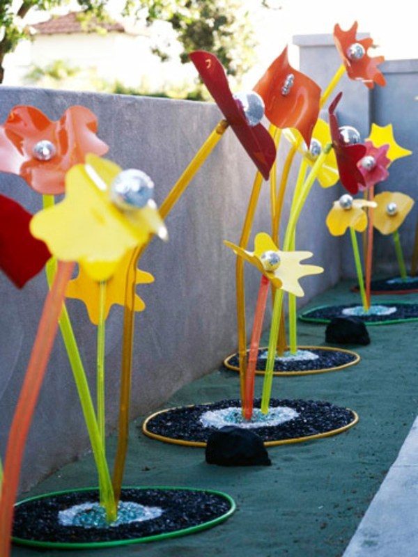 Gartendeko ideas from inexpensive plastics and materials