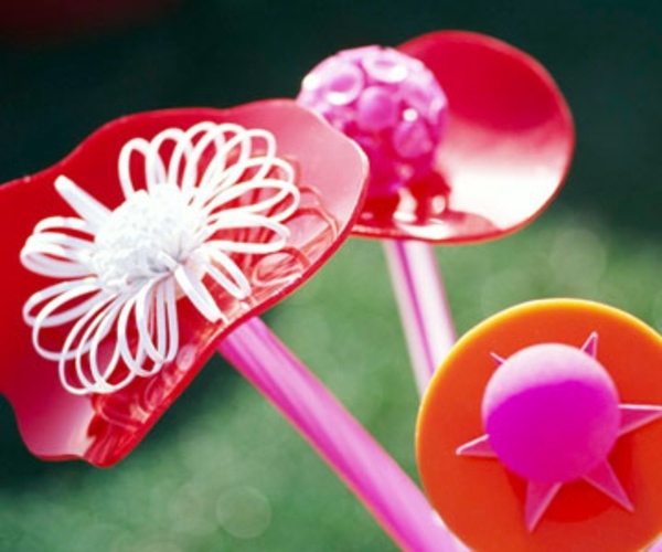 Gartendeko ideas from inexpensive plastics and materials