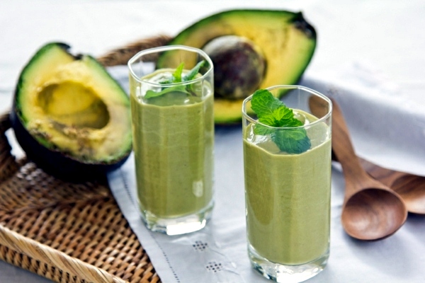 Avocado plant - how can you grow an avocado sapling