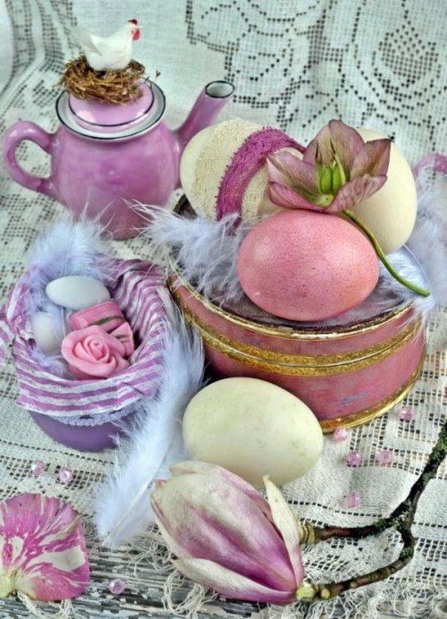 Tinker egg holder and stand for Easter