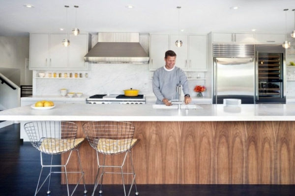 Airy interior with kitchen remodeling