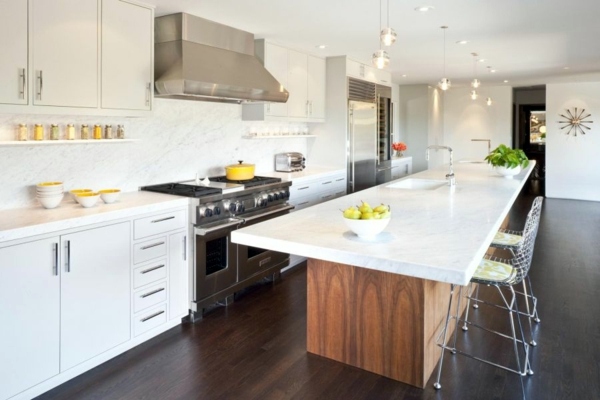 Airy interior with kitchen remodeling