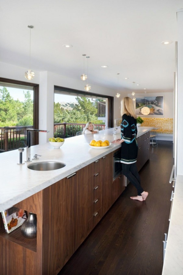 Airy interior with kitchen remodeling
