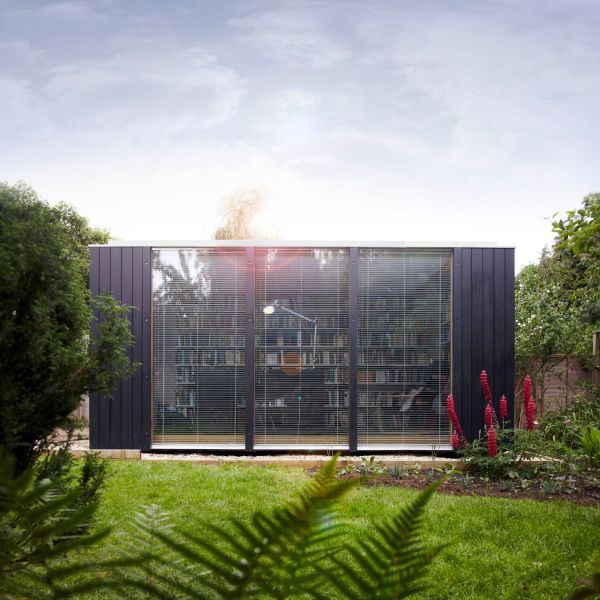 Gartengestaltung - Cube Garden House serves as a home library