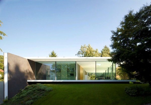 Modern detached house of the architect Werner Sobek