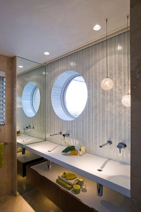 Small Apartment in Sydney - chic contemporary decor of Minosa Design Studio