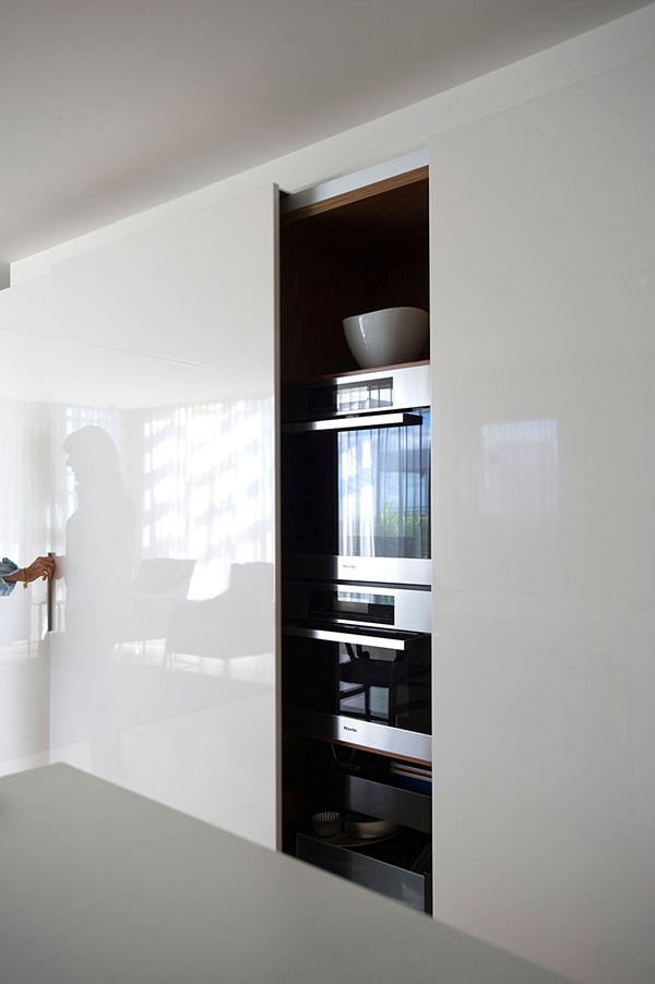Small Apartment in Sydney - chic contemporary decor of Minosa Design Studio Small Apartment in Sydney - chic contemporary decor of Minosa Design Studio