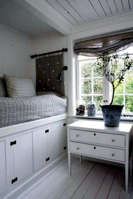 Sophisticated storage ideas in the bedroom