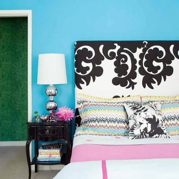Bedroom color ideas for a moody atmosphere
