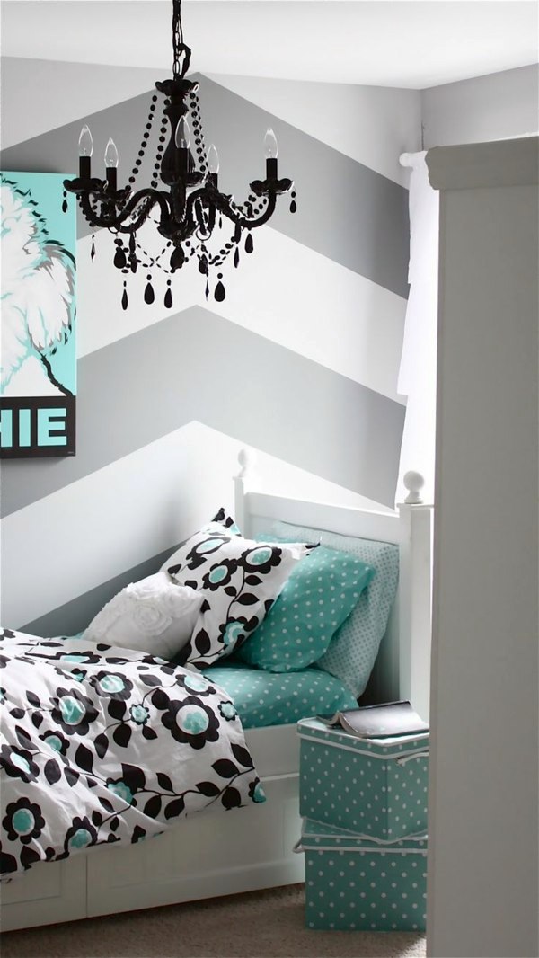 Bedroom color ideas for a moody atmosphere