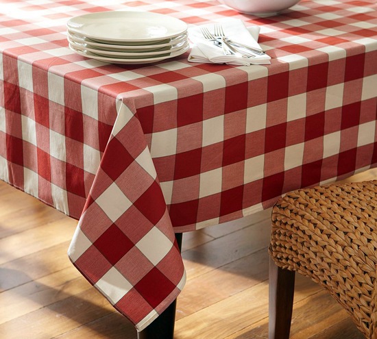 Cool outdoor accessories ideas - beautiful table decoration tips and suggestions