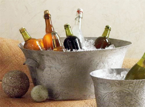 Cool outdoor accessories ideas - beautiful table decoration tips and suggestions
