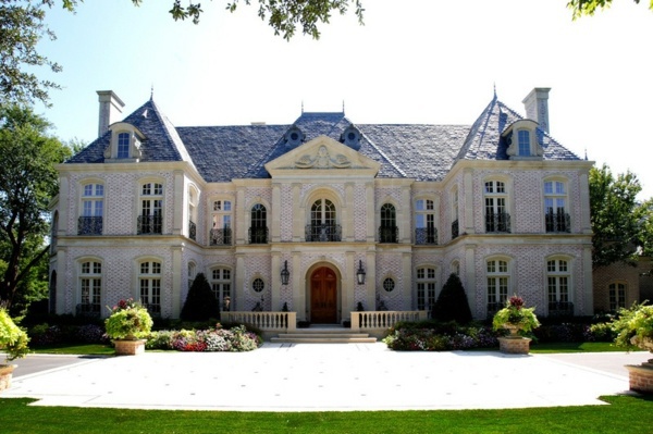 Architectural masterpieces - inspiring Château Architecture