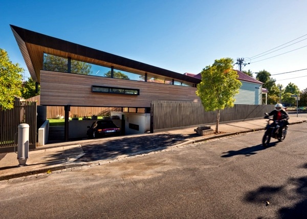 Unconventional house cultivation on two levels
