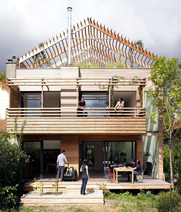 Sustainable eco-house in Paris with a flexible layout