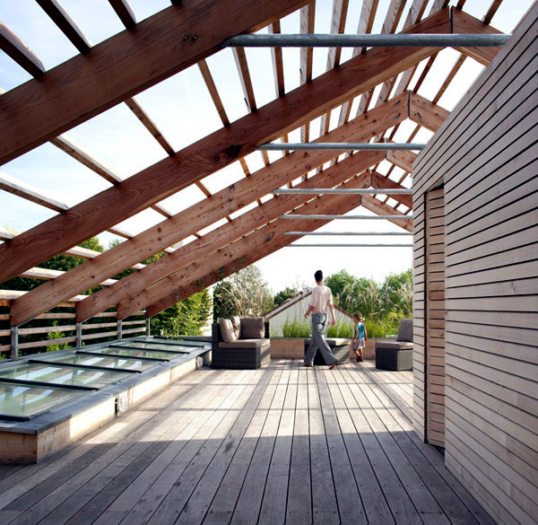 Sustainable eco-house in Paris with a flexible layout Sustainable eco-house in Paris with a flexible layout