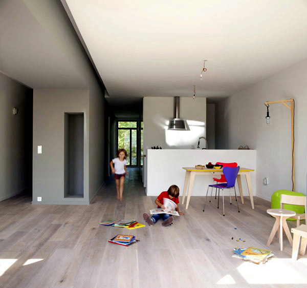 Sustainable eco-house in Paris with a flexible layout Sustainable eco-house in Paris with a flexible layout
