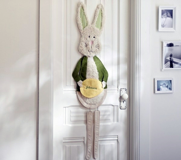 Cool Easter decoration ideas with Easter bunny and colorful Easter eggs Cool Easter decoration ideas with Easter bunny and colorful Easter eggs