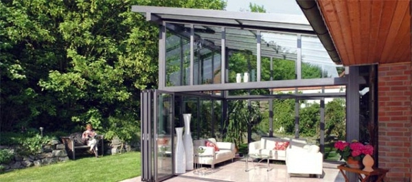 Balcony or terrace glass conservatory - Build on a beautiful winter garden