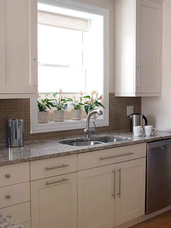 Compact kitchens that make the small space look bigger
