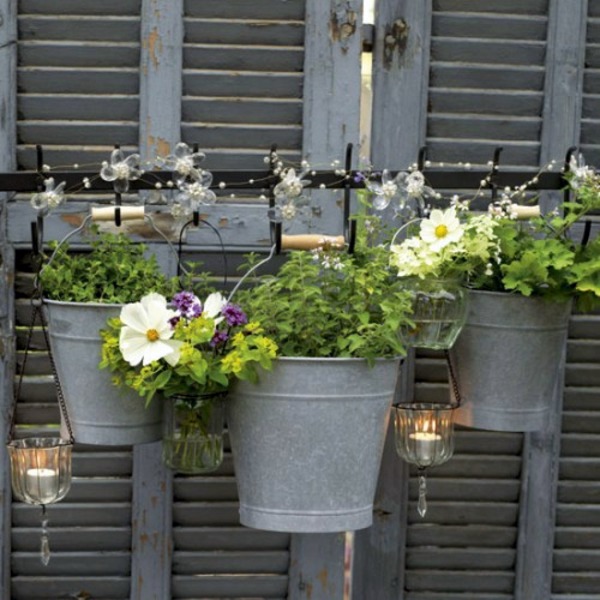Great garden design with decoration of flower pots Great garden design with decoration of flower pots