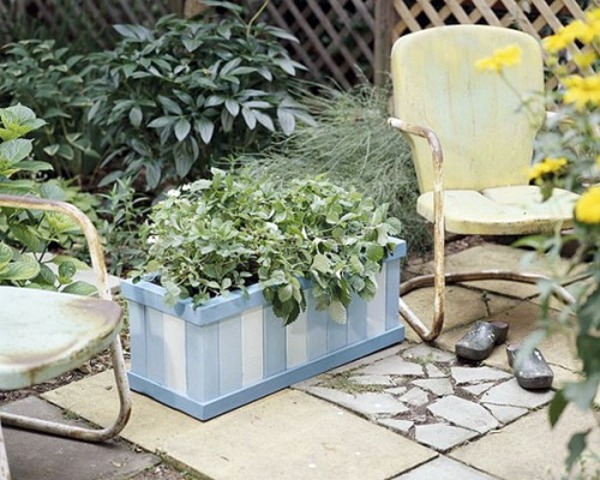 Great garden design with decoration of flower pots Great garden design with decoration of flower pots