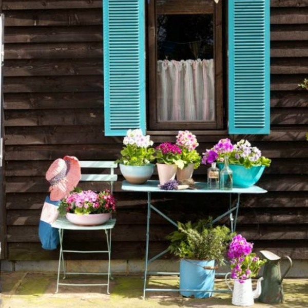 Great garden design with decoration of flower pots Great garden design with decoration of flower pots