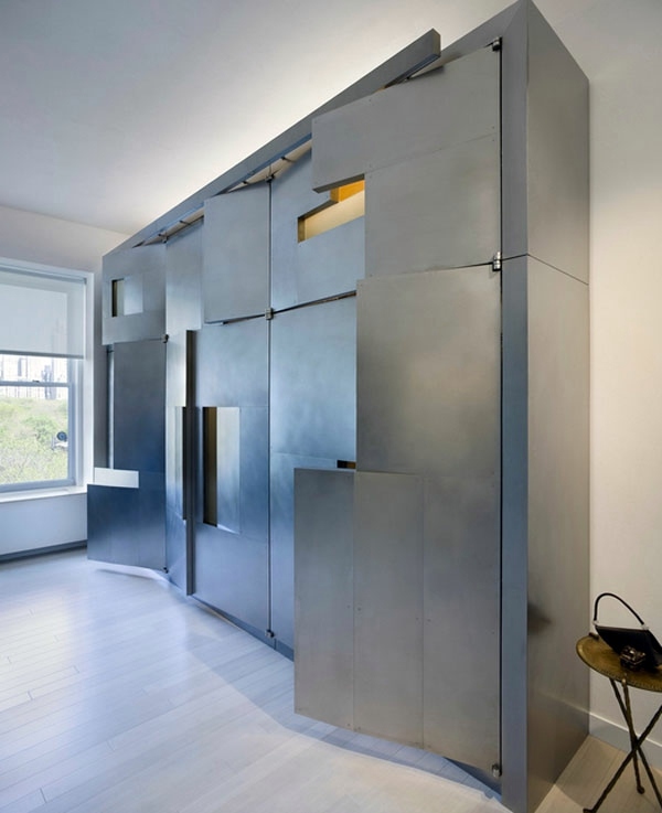 Metal accents as decoration at home