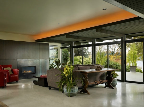 Metal accents as decoration at home