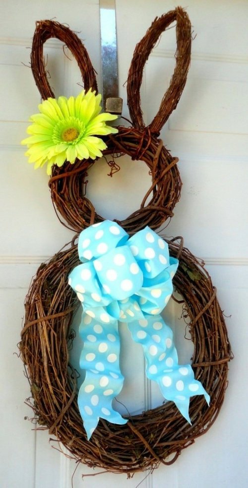 How to make a chic Easter wreath itself How to make a chic Easter wreath itself