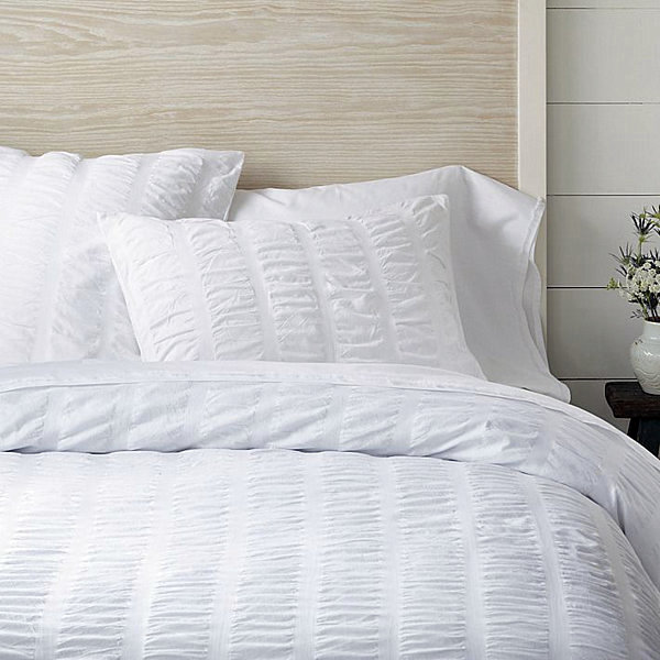 Cool ideas for summer decoration in bedroom and bathroom
