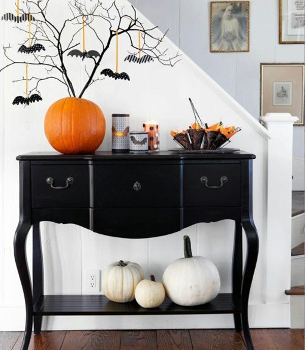 Halloween decoration do it yourself - festive craft ideas