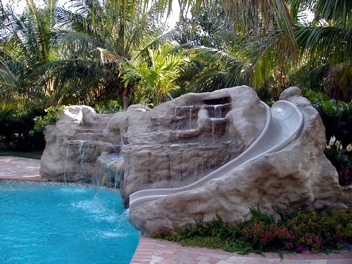 10 Cool Water Garden Ideas - Whimsical, naturalistic garden design