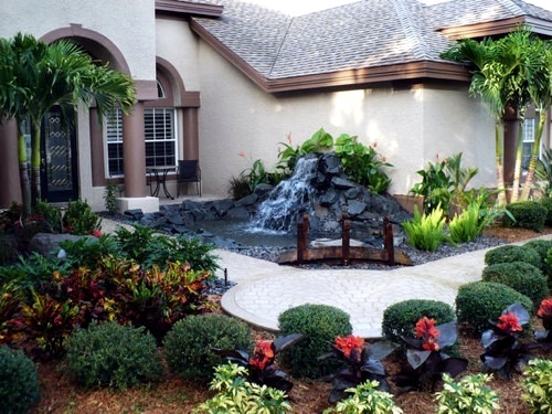 10 Cool Water Garden Ideas - Whimsical, naturalistic garden design