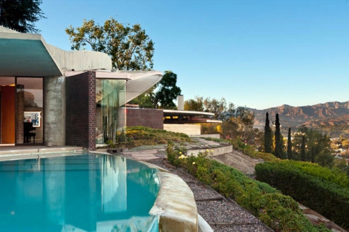 Architect house for sale - the Silvertop house of John Lautner