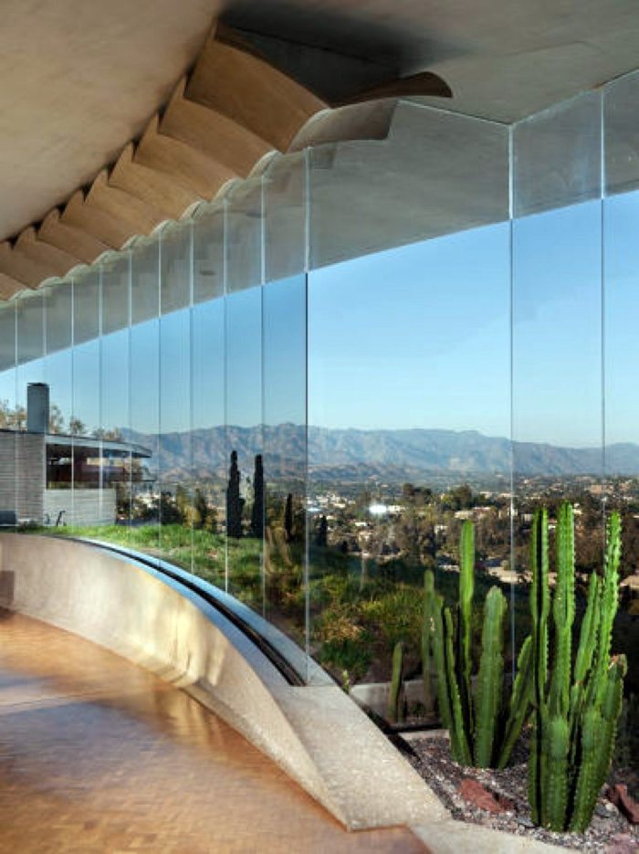 Architect house for sale - the Silvertop house of John Lautner