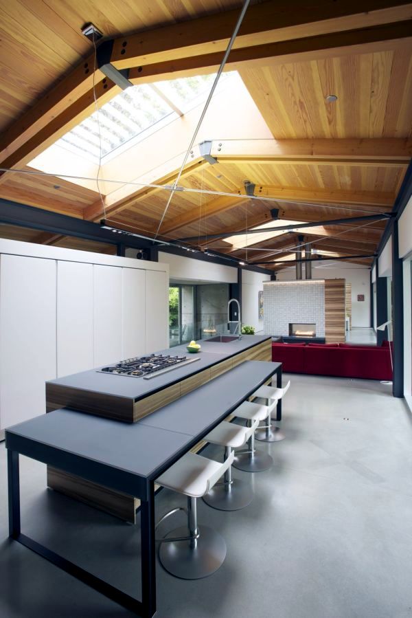 Modern house in the countryside - Southlands Residence in Vancouver offers with nature united interiors