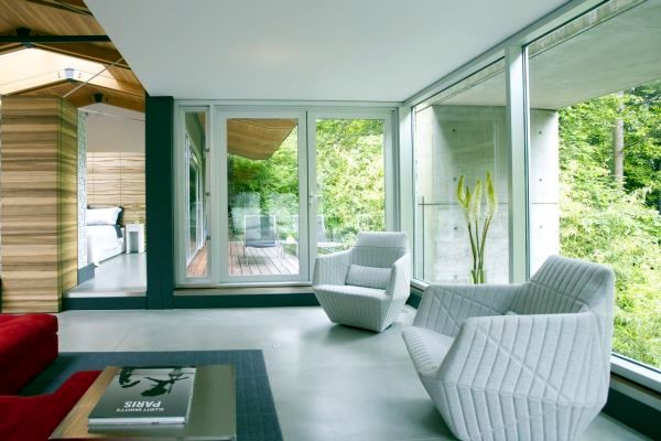 Modern house in the countryside - Southlands Residence in Vancouver offers with nature united interiors