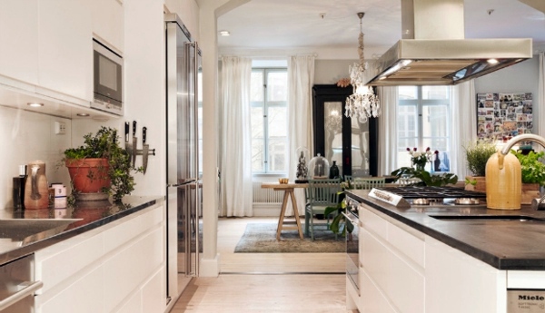 Scandinavian Interior Design with colorful touches - a little Shabby Chic and