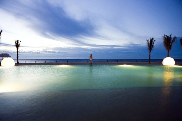 The most beautiful endless pool of water - fantastic resorts